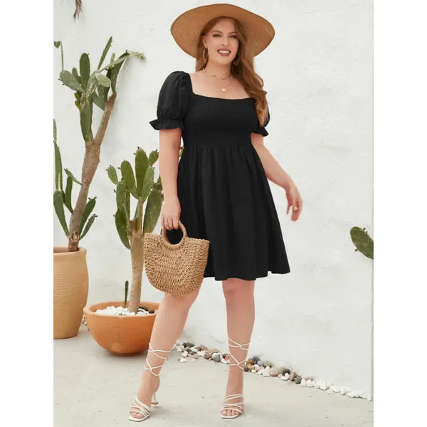 Vestido-Plus-Size-Curto-Shirred-Black-1