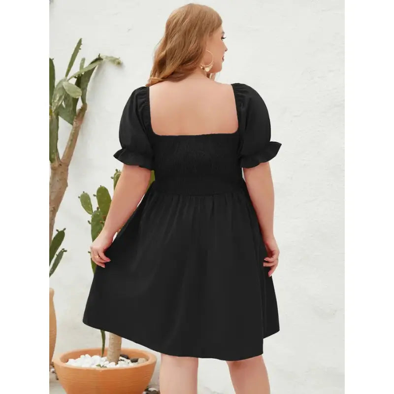 Vestido-Plus-Size-Curto-Shirred-Black-2